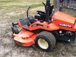 KUBOTA ZD28, filtry silnika i hydrauliczne